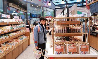 Say goodbye to deliverymen, and you can pick up the parcel while drinking afternoon tea in BESTORE